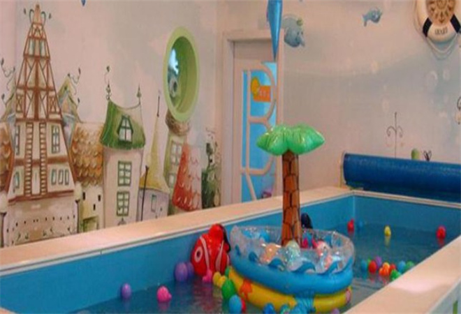 爱多多婴儿游泳馆