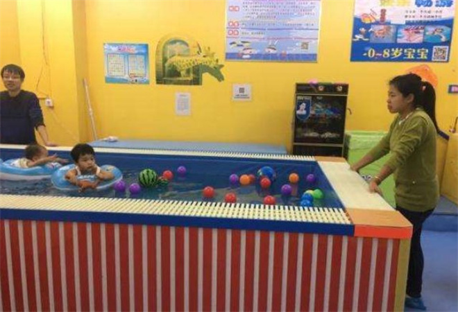 子木乐园婴儿游泳馆