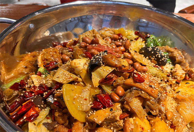鮮鍋坊麻辣香鍋加盟