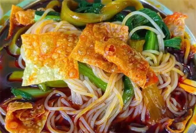 杨融青螺蛳粉加盟