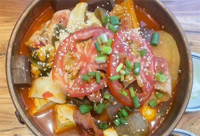 成都刘三孃牛肉冒菜加盟