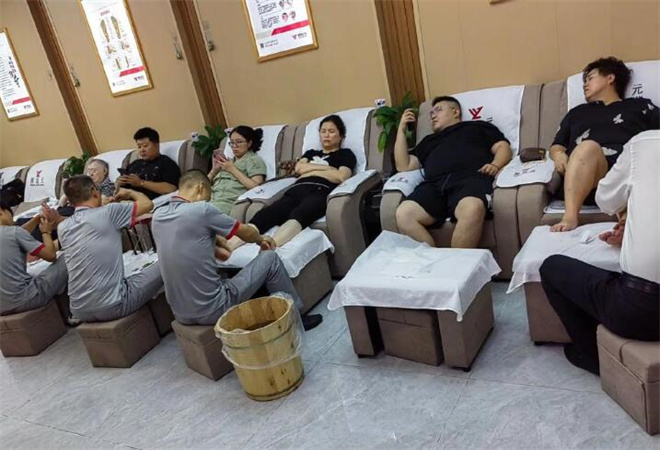 郑远元修脚